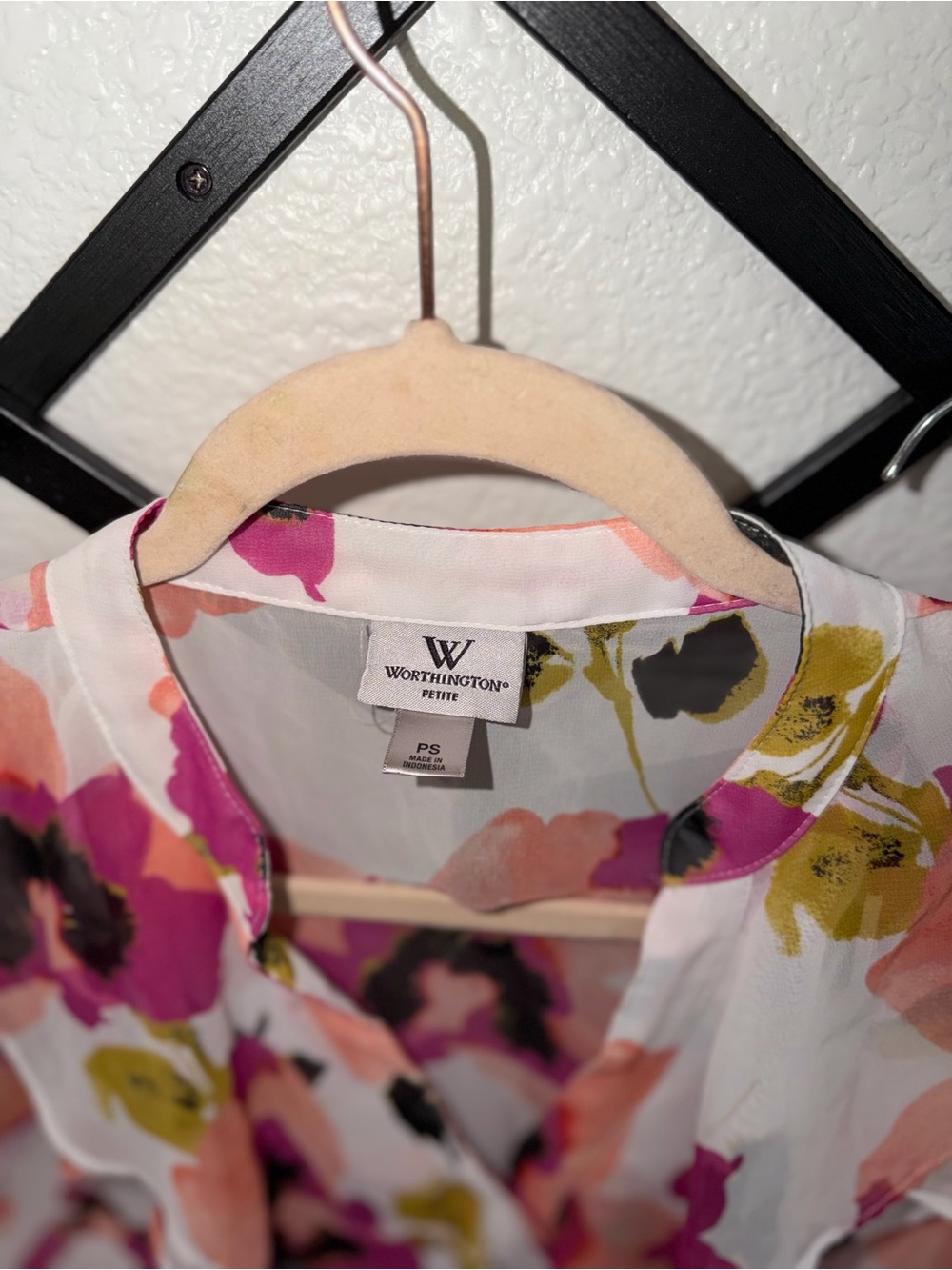 Worthington Petite PS Floral Chiffon Ruffle Front Flutter Sleeve Blouse - Picture 4 of 4